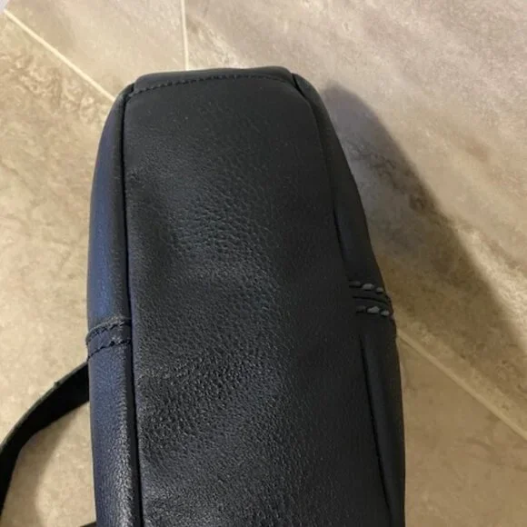 The Sak Leather Shoulder Bag - Picture 7 of 15